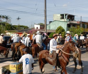 Cabalgata en Guamal Fuente guamal meta gov co